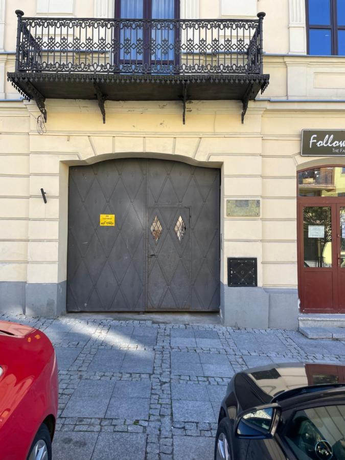 Apartamenty Luczkowskiego Z Widokiem Na Studnie 2 Chełm Eksteriør billede